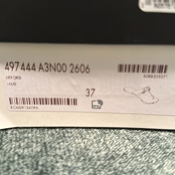 GUCCI LEATHER THONG SANDAL WITH DOUBLE G - Picture 4 of 4